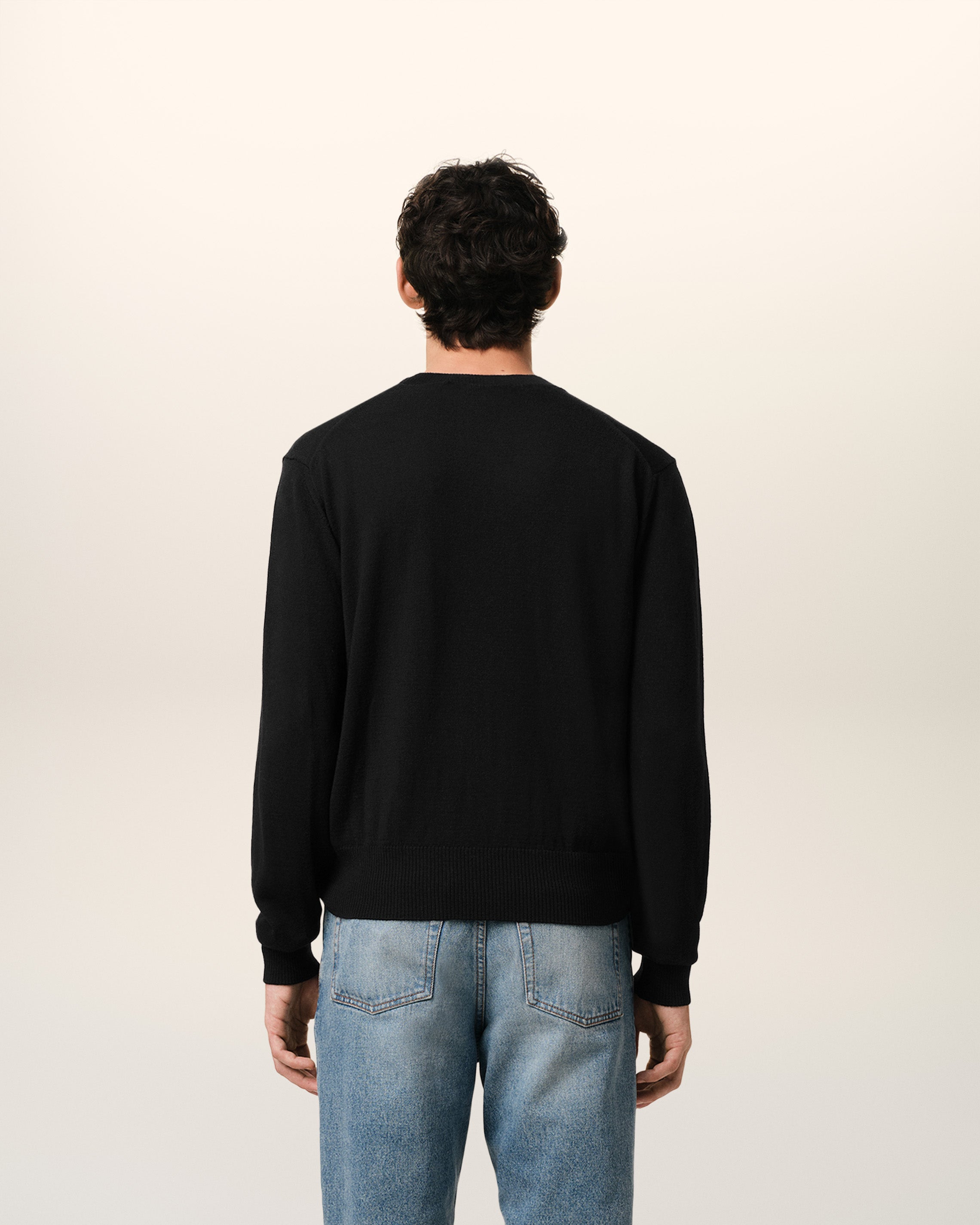 Pull Noir Col Rond Ami de Coeur En Laine