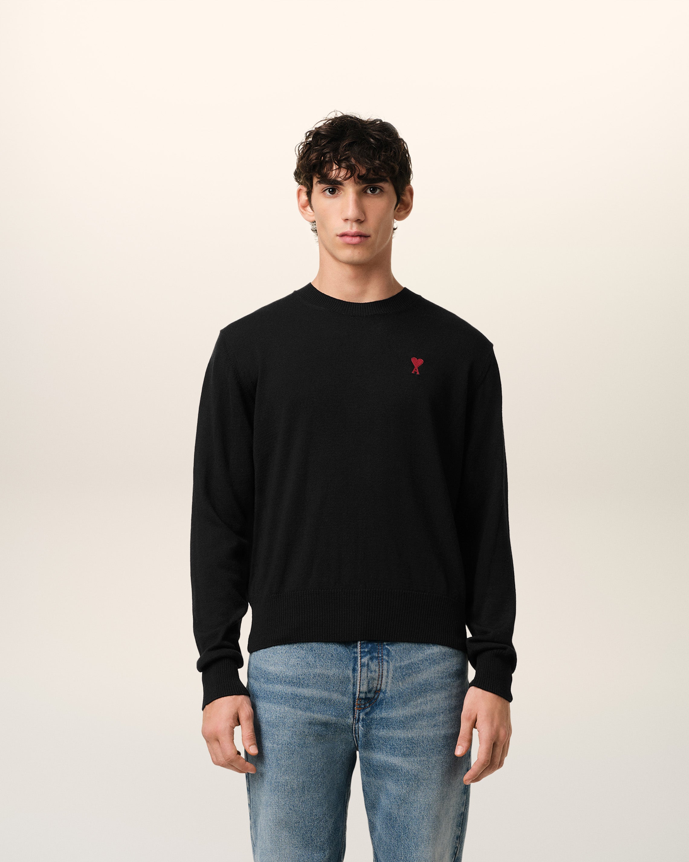 Pull Noir Col Rond Ami de Coeur En Laine