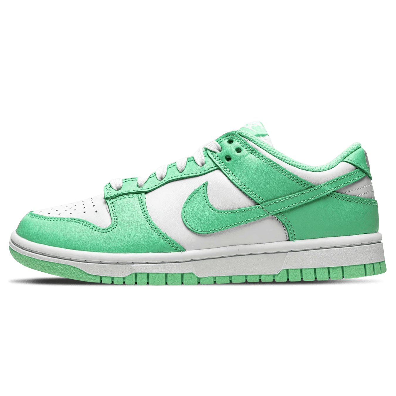 Dunk Low Wmns 'Green Glow'