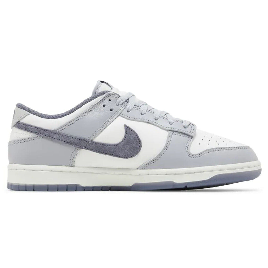 Dunk Low SE 'Light Carbon'