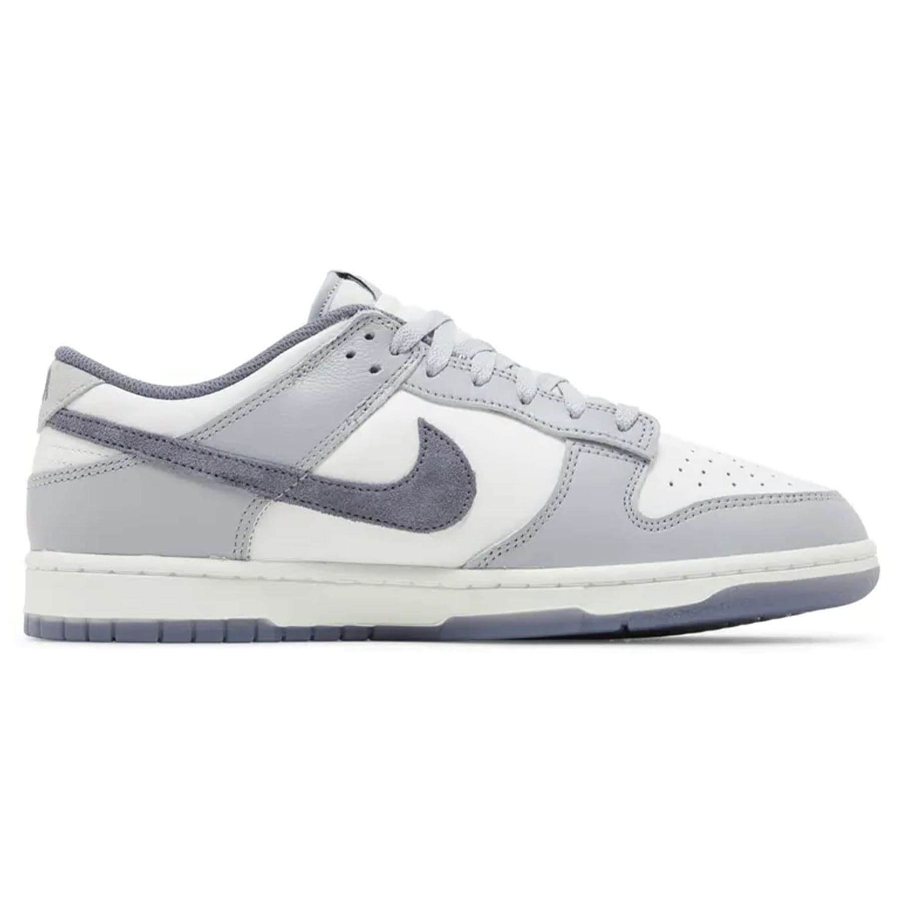 Dunk Low SE 'Light Carbon'