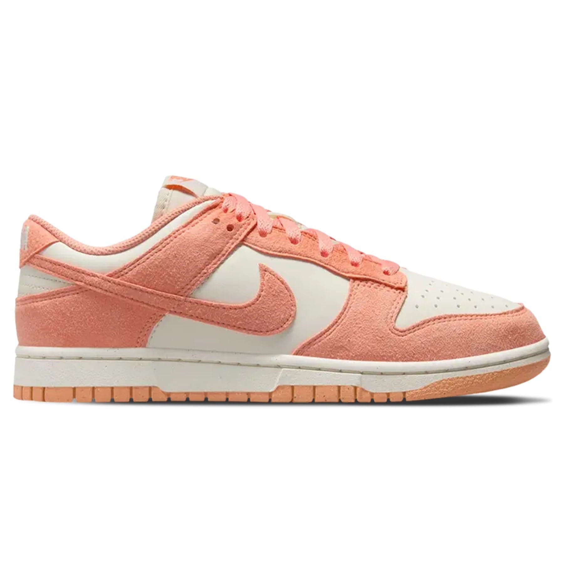Dunk Low Wmns Next Nature 'Apricot Agate'
