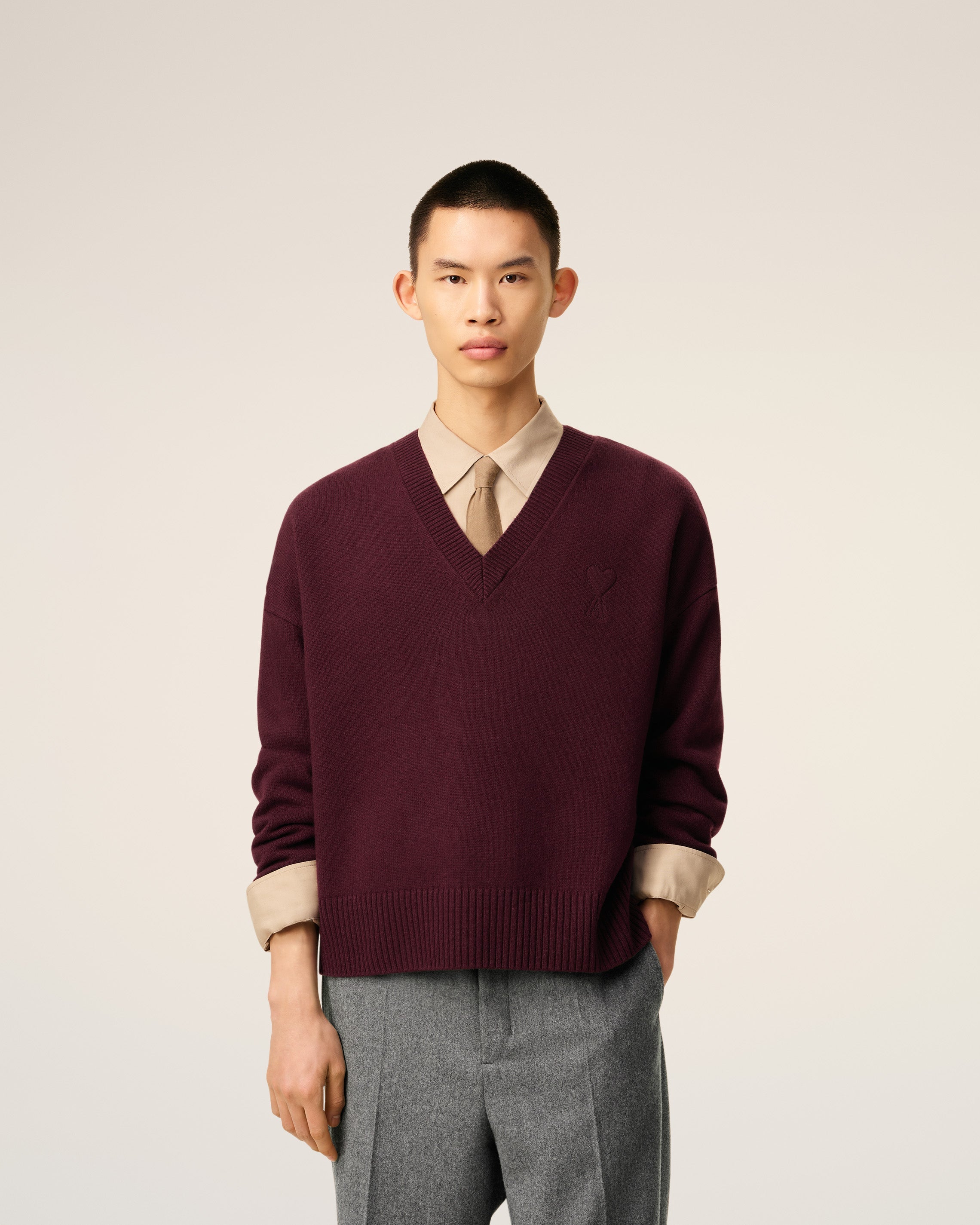 Pull Bordeaux Col V Ami De Coeur En Laine