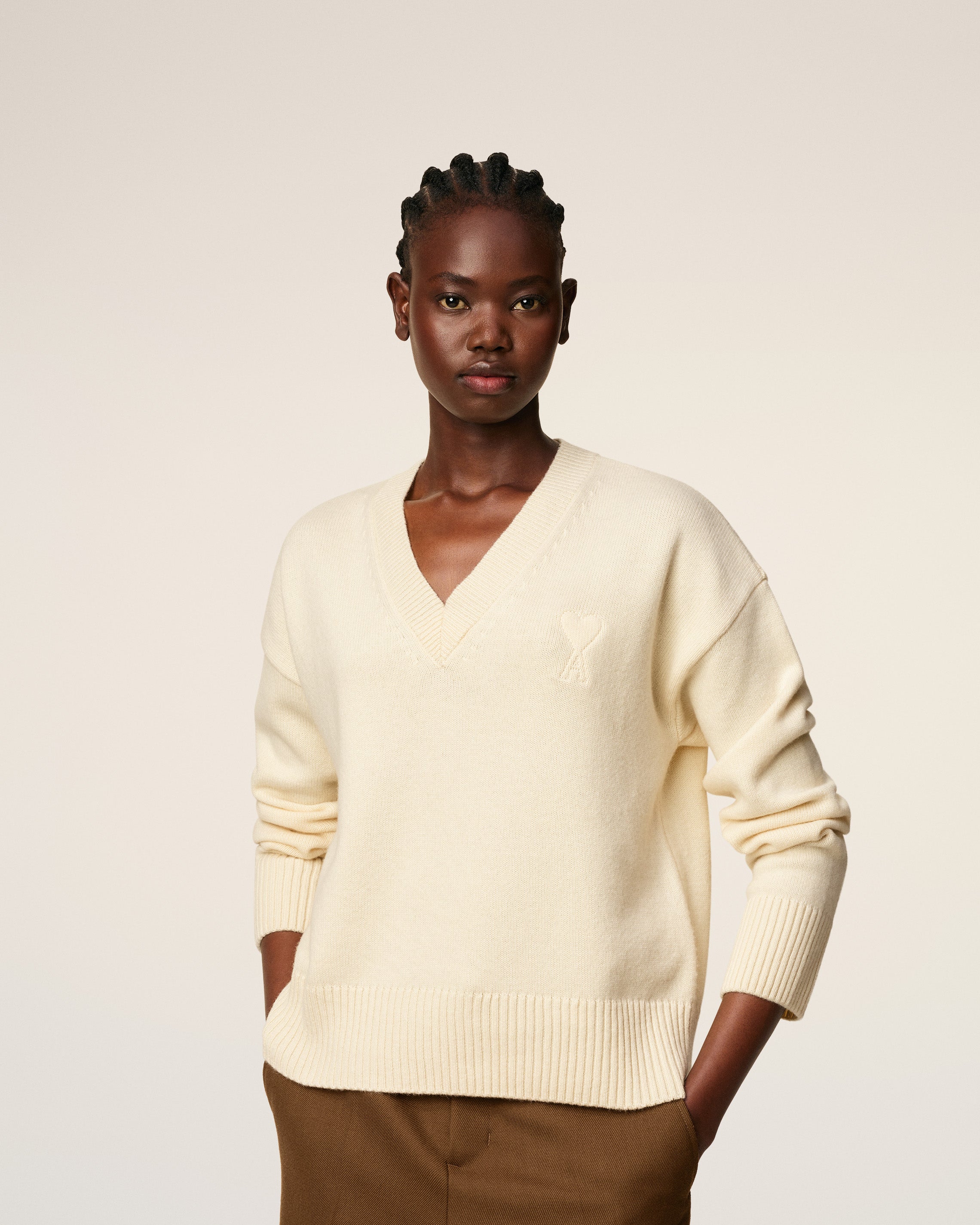 Pull Blanc Col V Ami De Coeur En Laine