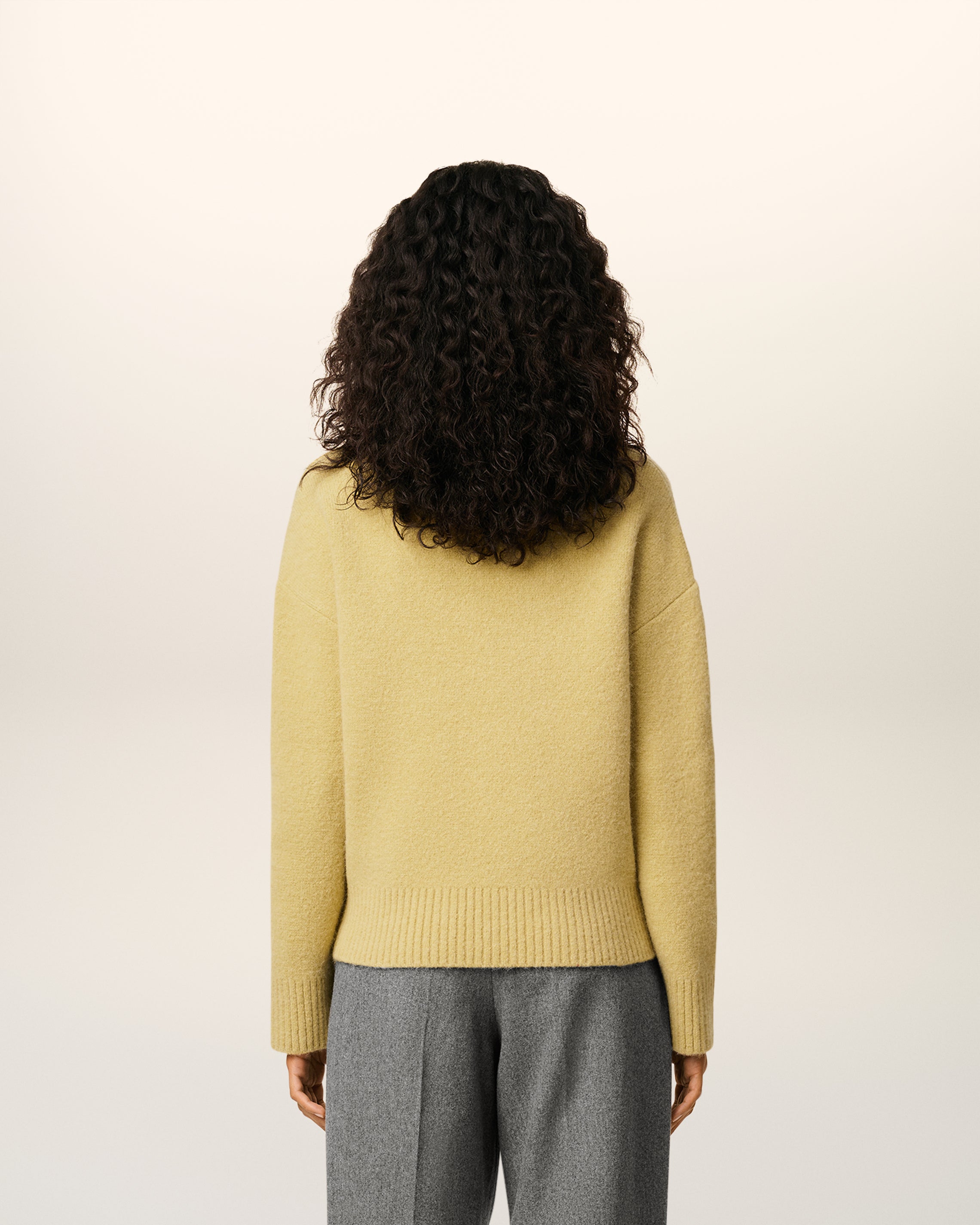Pull Jaune Col Rond Ami De Coeur En Alpaga