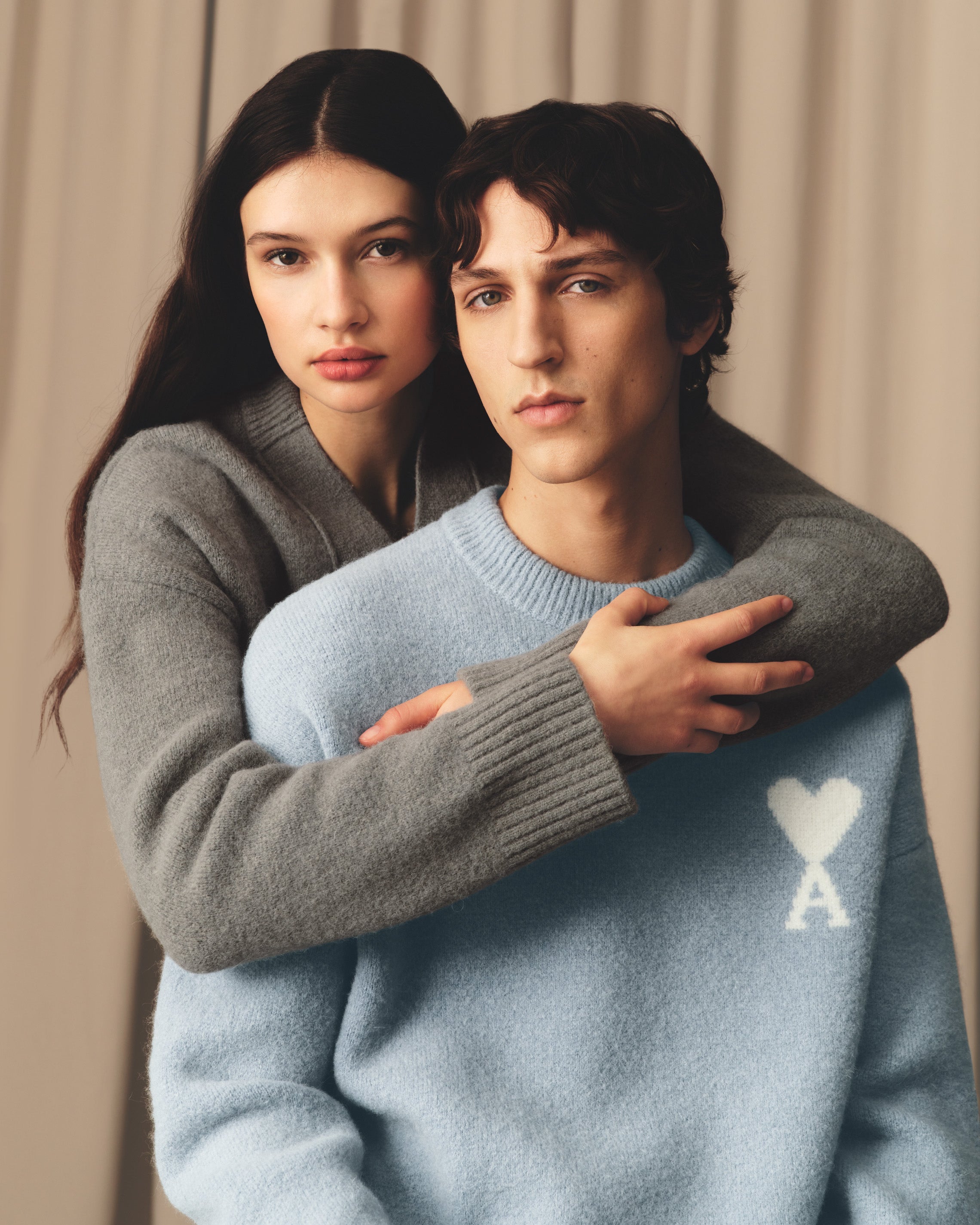 Pull Bleu Col Rond Ami De Coeur En Alpaga