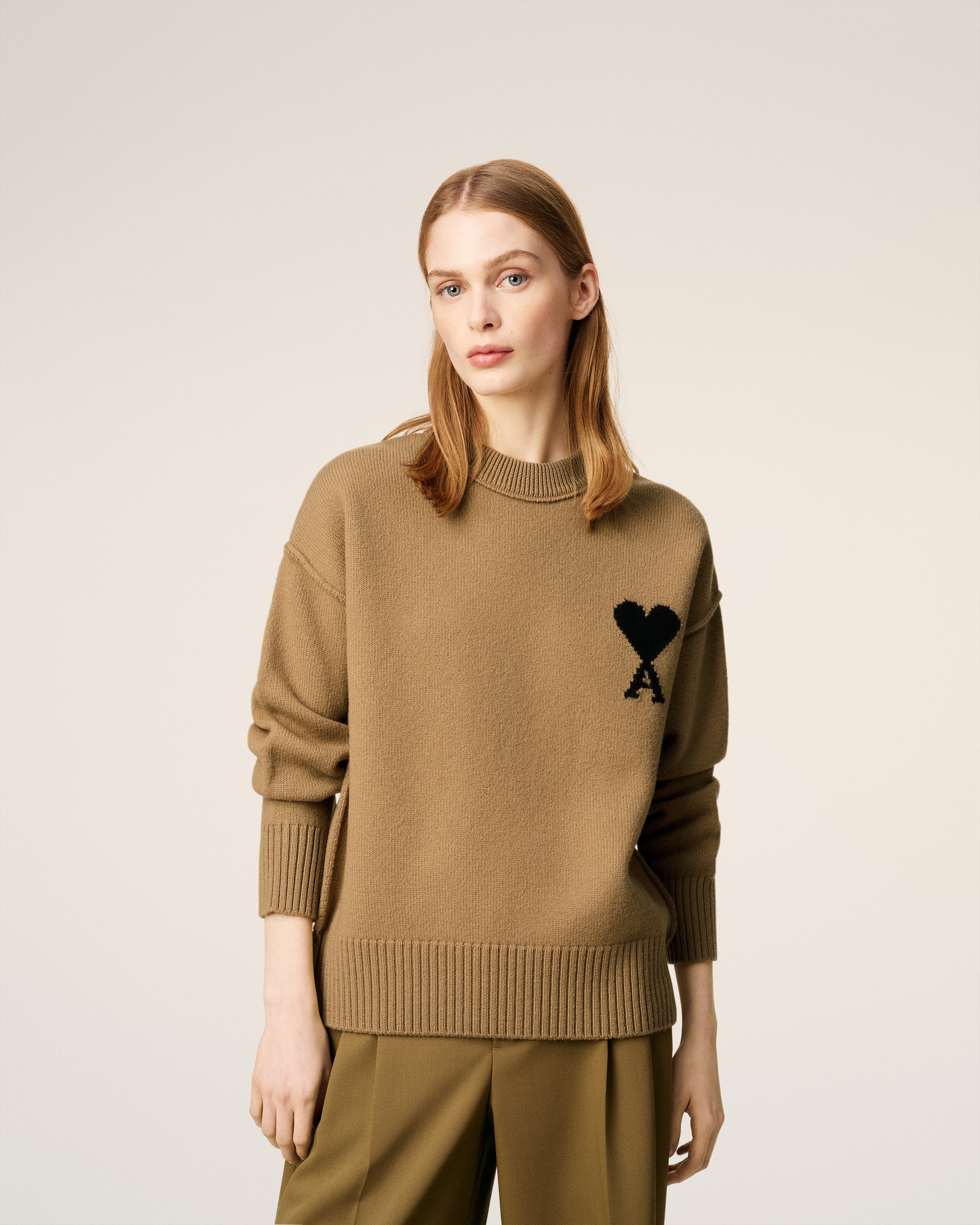 Pull Marron Col Rond Ami De Coeur En Laine