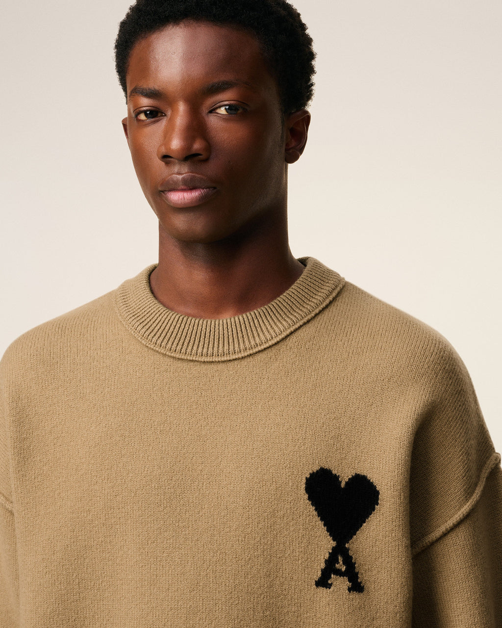 Pull Marron Col Rond Ami De Coeur En Laine