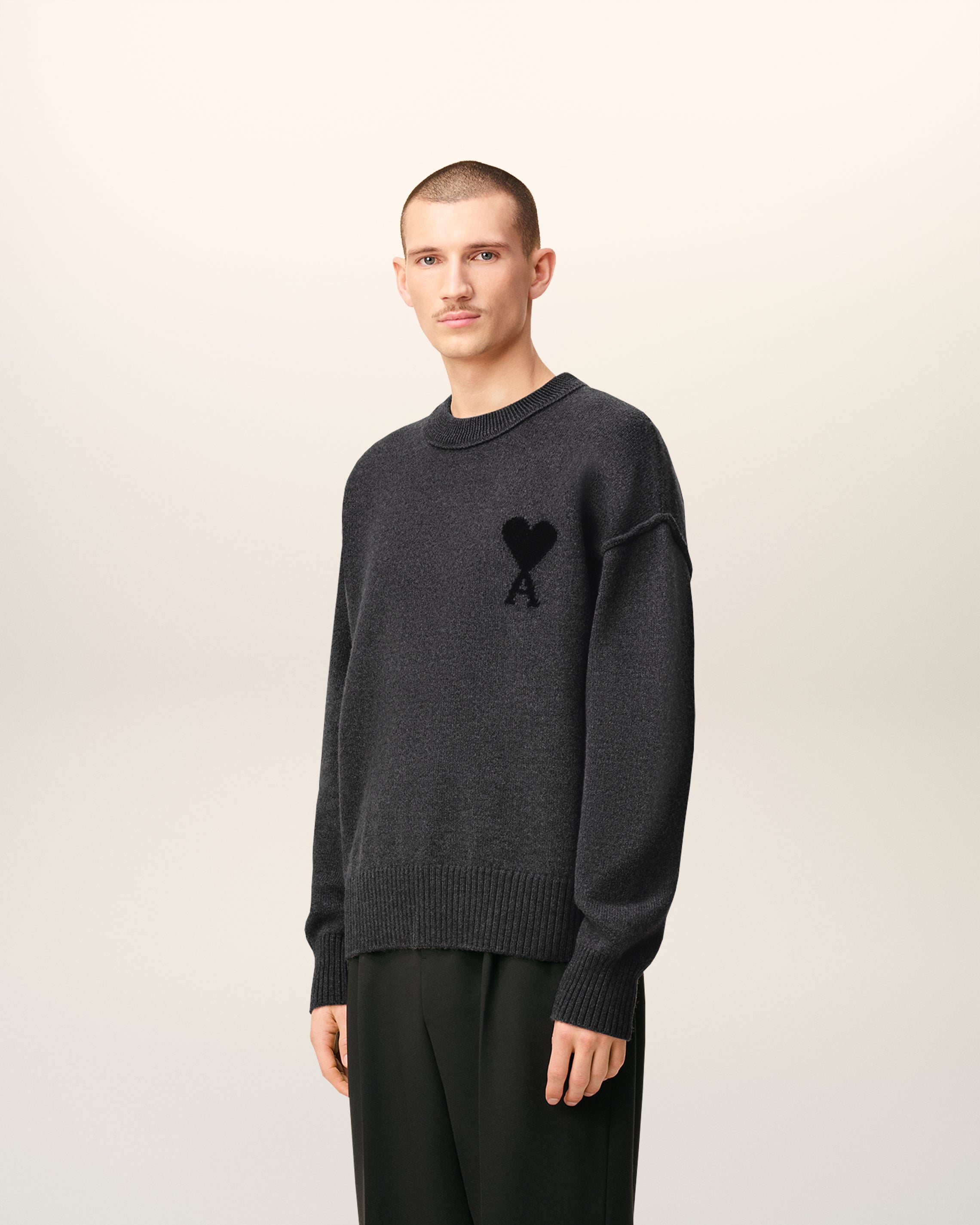 Pull Gris Col Rond Ami De Coeur En Laine