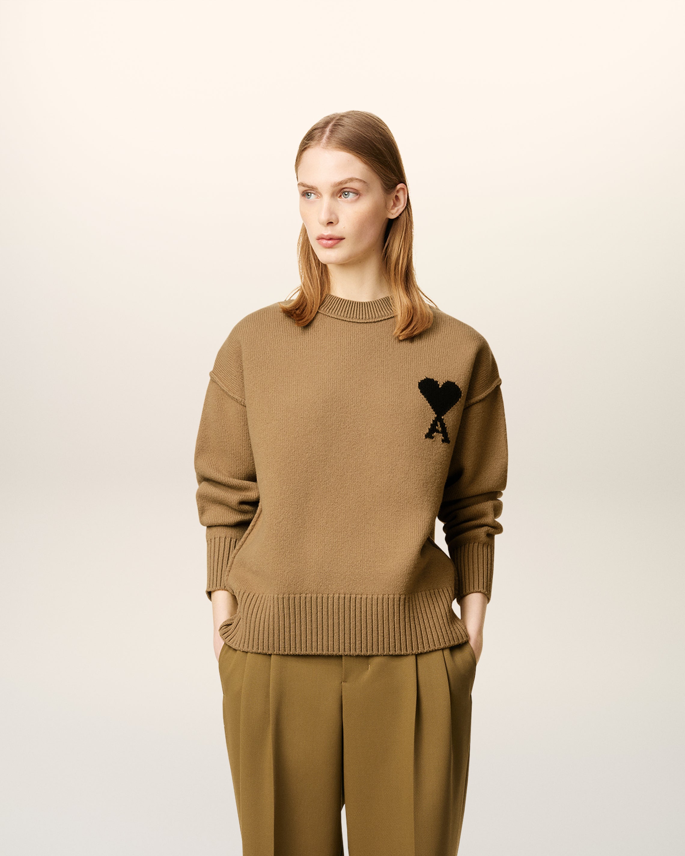 Pull Marron Col Rond Ami De Coeur En Laine