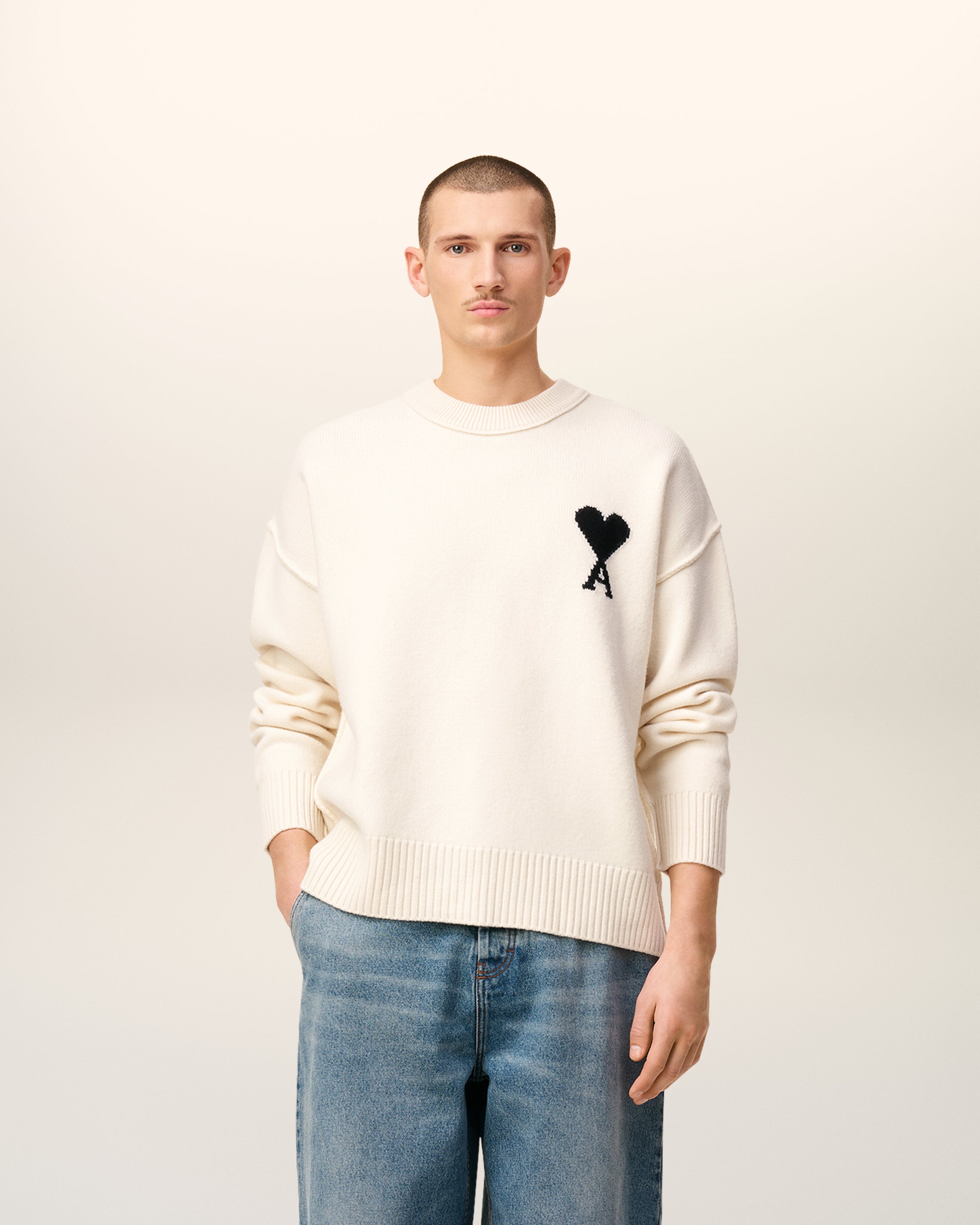 Pull Blanc Col Rond Ami De Coeur En Laine