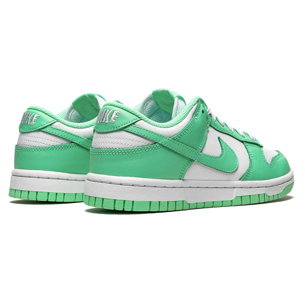 Dunk Low Wmns 'Green Glow'