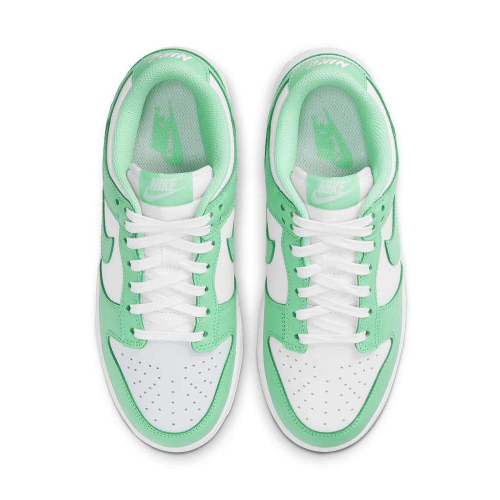 Dunk Low Wmns 'Green Glow'